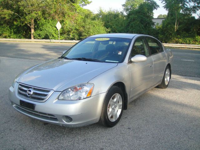 2003 Nissan Altima Pickupslt Quad Cab SWB 4WD 4x4 Truck