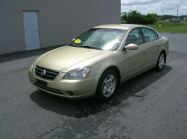 2003 Nissan Altima Pickupslt Quad Cab SWB 4WD 4x4 Truck