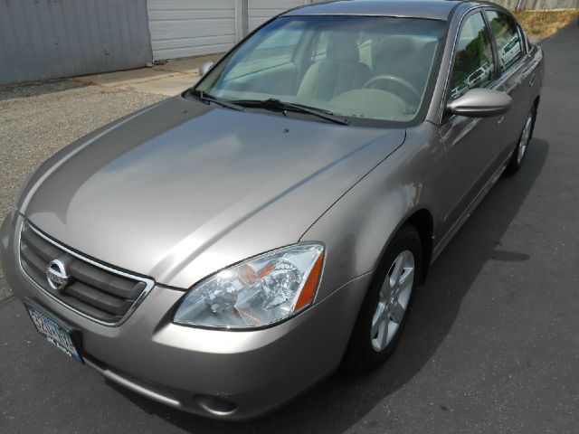 2003 Nissan Altima Pickupslt Quad Cab SWB 4WD 4x4 Truck
