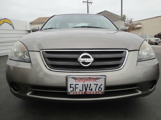 2003 Nissan Altima Pickupslt Quad Cab SWB 4WD 4x4 Truck