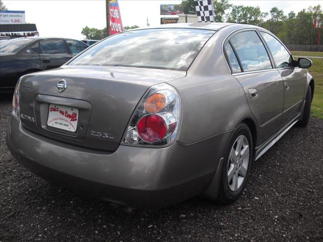 2003 Nissan Altima Unknown