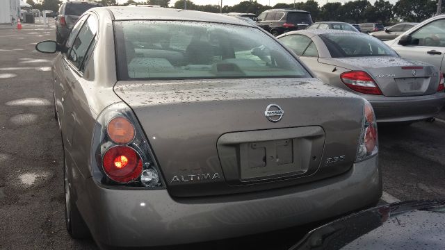 2003 Nissan Altima Pickupslt Quad Cab SWB 4WD 4x4 Truck