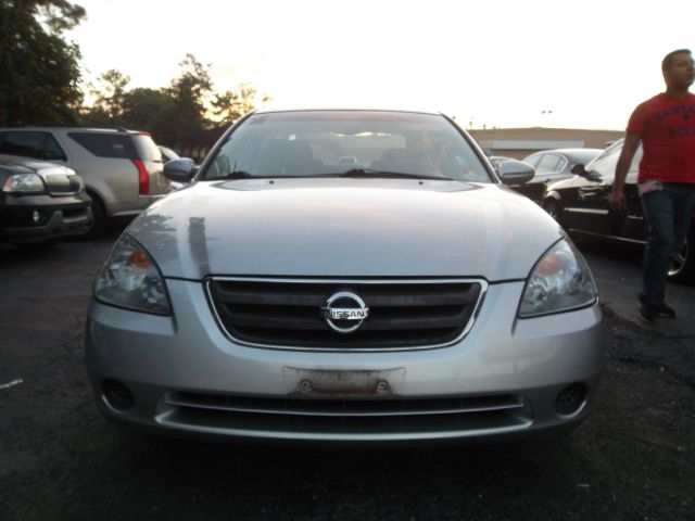 2003 Nissan Altima Pickupslt Quad Cab SWB 4WD 4x4 Truck