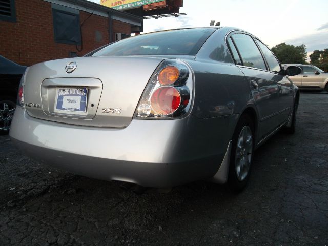 2003 Nissan Altima Pickupslt Quad Cab SWB 4WD 4x4 Truck