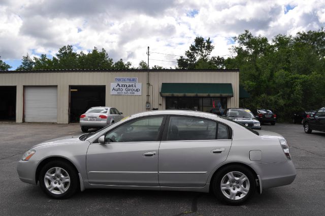 2003 Nissan Altima Pickupslt Quad Cab SWB 4WD 4x4 Truck