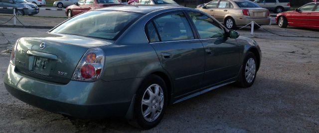 2003 Nissan Altima Unknown
