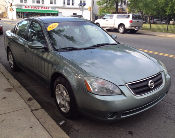 2003 Nissan Altima Pickupslt Quad Cab SWB 4WD 4x4 Truck