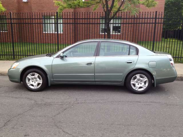 2003 Nissan Altima Pickupslt Quad Cab SWB 4WD 4x4 Truck