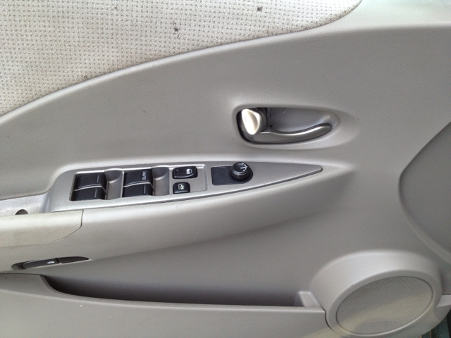 2003 Nissan Altima Pickupslt Quad Cab SWB 4WD 4x4 Truck