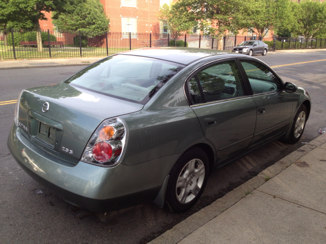 2003 Nissan Altima Pickupslt Quad Cab SWB 4WD 4x4 Truck