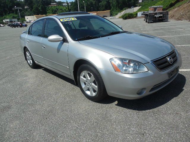 2003 Nissan Altima Pickupslt Quad Cab SWB 4WD 4x4 Truck