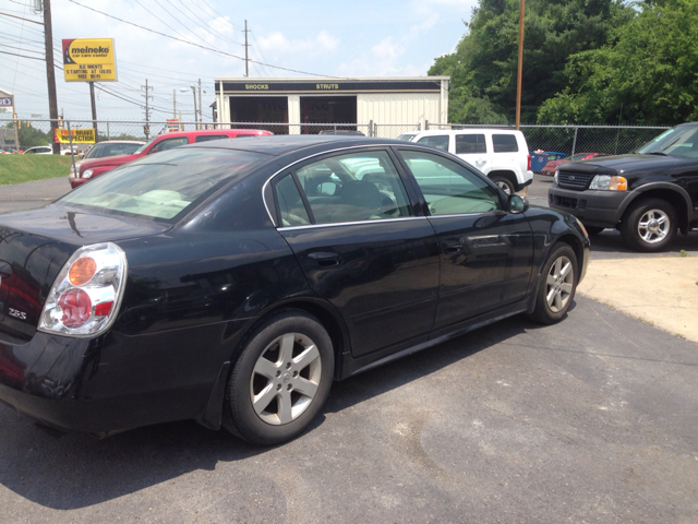 2003 Nissan Altima Pickupslt Quad Cab SWB 4WD 4x4 Truck