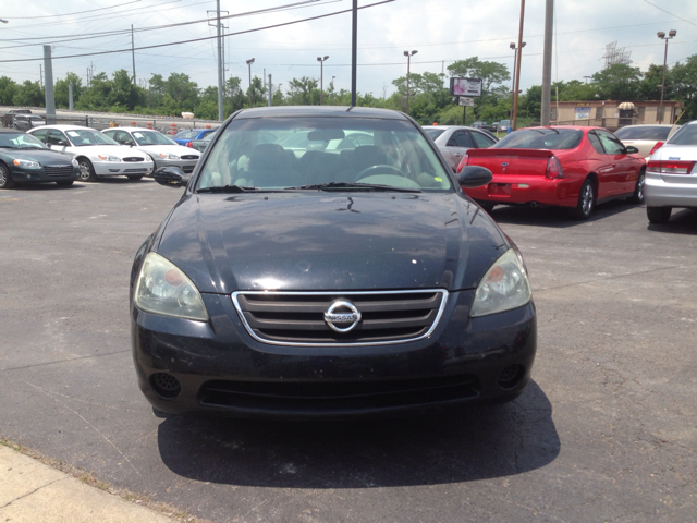2003 Nissan Altima Pickupslt Quad Cab SWB 4WD 4x4 Truck