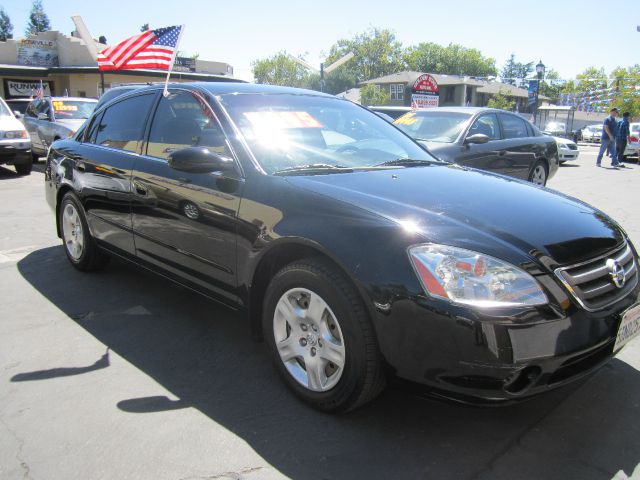 2003 Nissan Altima Pickupslt Quad Cab SWB 4WD 4x4 Truck