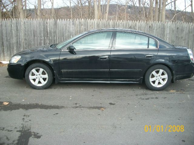 2003 Nissan Altima Pickupslt Quad Cab SWB 4WD 4x4 Truck