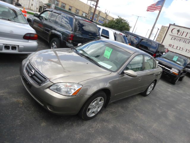 2003 Nissan Altima Pickupslt Quad Cab SWB 4WD 4x4 Truck