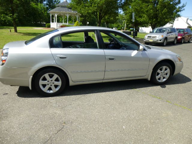 2003 Nissan Altima Pickupslt Quad Cab SWB 4WD 4x4 Truck