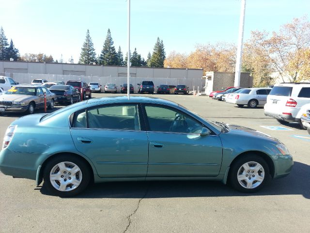 2003 Nissan Altima Pickupslt Quad Cab SWB 4WD 4x4 Truck