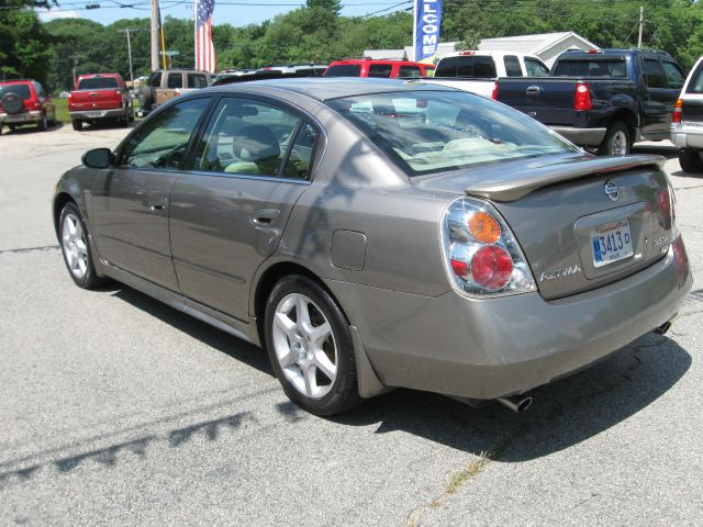 2003 Nissan Altima LE
