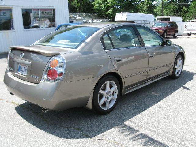 2003 Nissan Altima LE