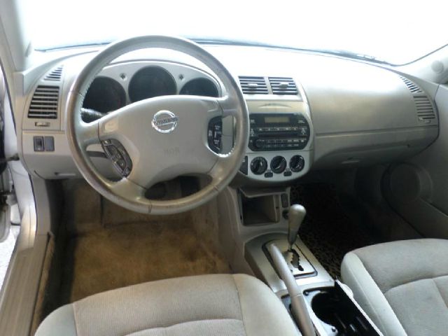 2003 Nissan Altima Pickupslt Quad Cab SWB 4WD 4x4 Truck
