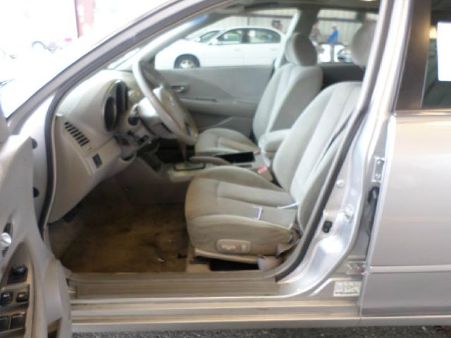 2003 Nissan Altima Pickupslt Quad Cab SWB 4WD 4x4 Truck
