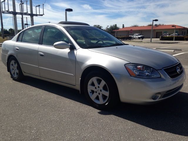 2003 Nissan Altima Pickupslt Quad Cab SWB 4WD 4x4 Truck