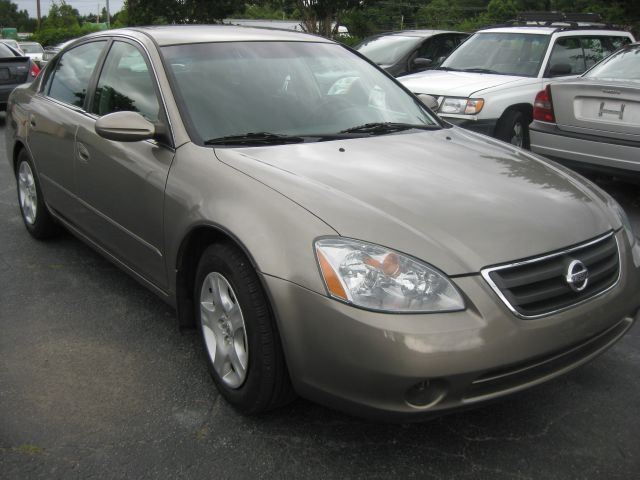 2003 Nissan Altima Pickupslt Quad Cab SWB 4WD 4x4 Truck