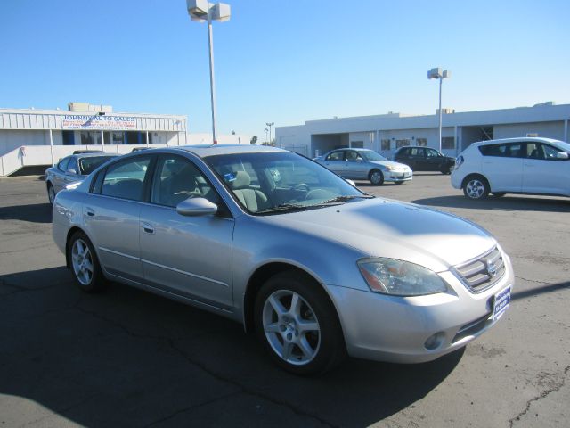 2003 Nissan Altima LE