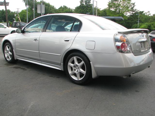 2003 Nissan Altima LE