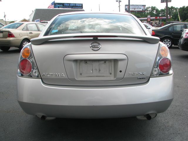 2003 Nissan Altima LE