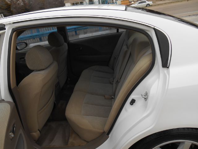 2003 Nissan Altima LE