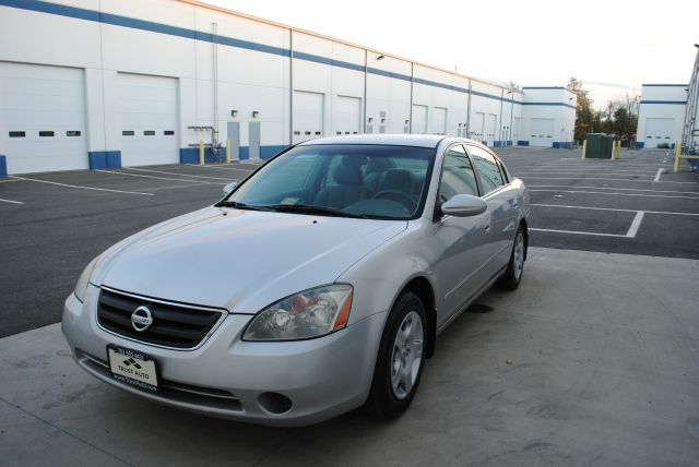 2003 Nissan Altima Pickupslt Quad Cab SWB 4WD 4x4 Truck