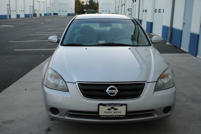 2003 Nissan Altima Pickupslt Quad Cab SWB 4WD 4x4 Truck