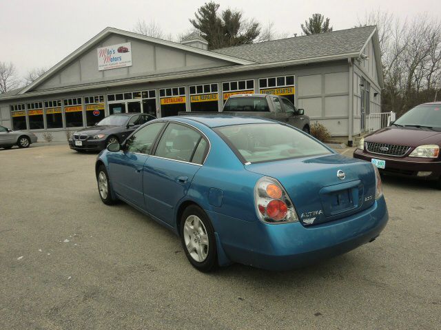 2003 Nissan Altima Pickupslt Quad Cab SWB 4WD 4x4 Truck