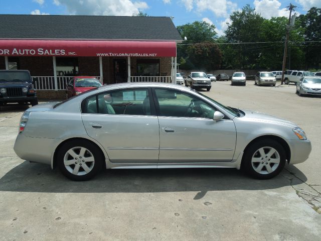 2003 Nissan Altima Pickupslt Quad Cab SWB 4WD 4x4 Truck