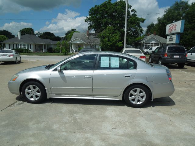 2003 Nissan Altima Pickupslt Quad Cab SWB 4WD 4x4 Truck