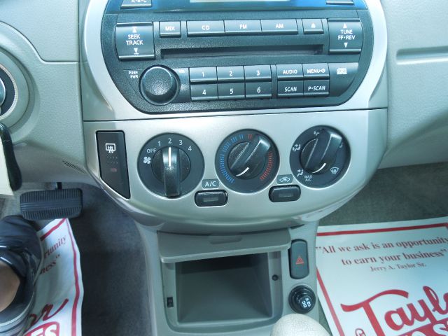 2003 Nissan Altima Pickupslt Quad Cab SWB 4WD 4x4 Truck