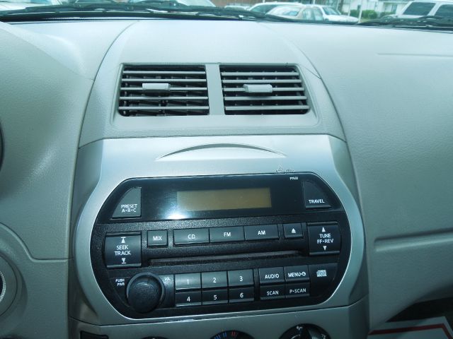 2003 Nissan Altima Pickupslt Quad Cab SWB 4WD 4x4 Truck