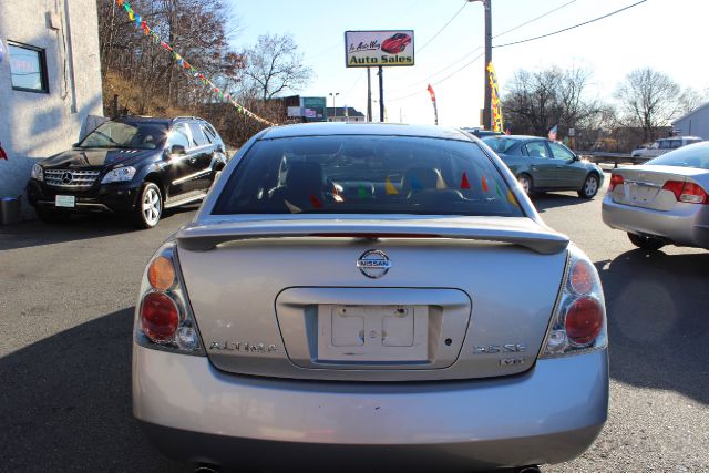 2003 Nissan Altima LE