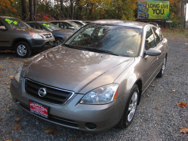 2003 Nissan Altima Pickupslt Quad Cab SWB 4WD 4x4 Truck