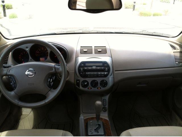 2003 Nissan Altima Pickupslt Quad Cab SWB 4WD 4x4 Truck