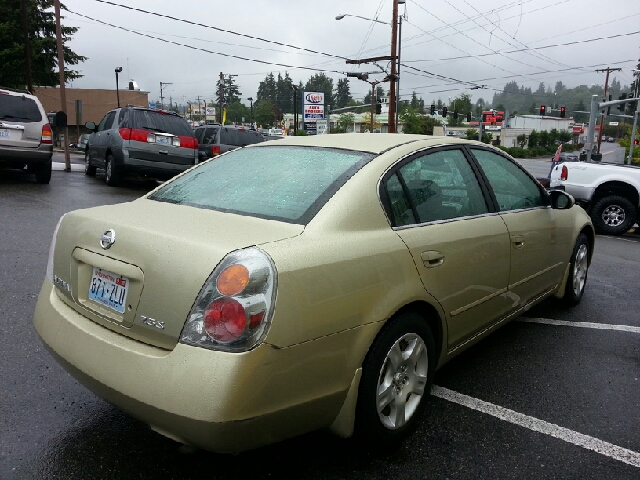 2003 Nissan Altima Pickupslt Quad Cab SWB 4WD 4x4 Truck