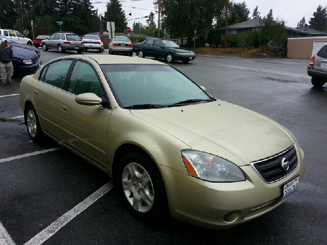 2003 Nissan Altima Pickupslt Quad Cab SWB 4WD 4x4 Truck