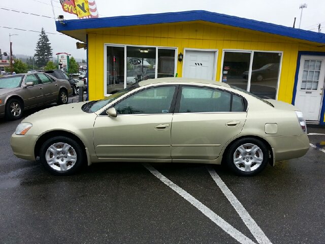 2003 Nissan Altima Pickupslt Quad Cab SWB 4WD 4x4 Truck