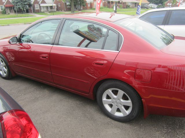 2003 Nissan Altima Pickupslt Quad Cab SWB 4WD 4x4 Truck