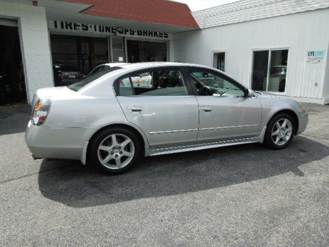 2003 Nissan Altima LE