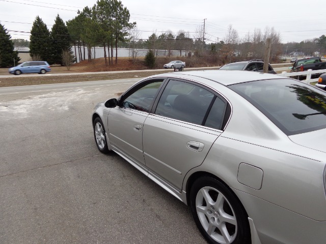 2003 Nissan Altima LE