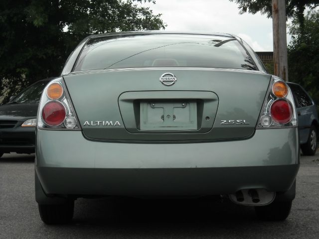 2003 Nissan Altima SLT Quad Cab 2WD