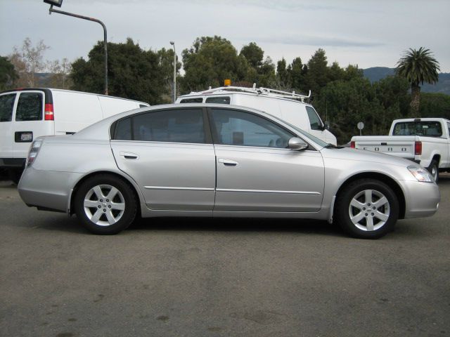 2003 Nissan Altima Pickupslt Quad Cab SWB 4WD 4x4 Truck